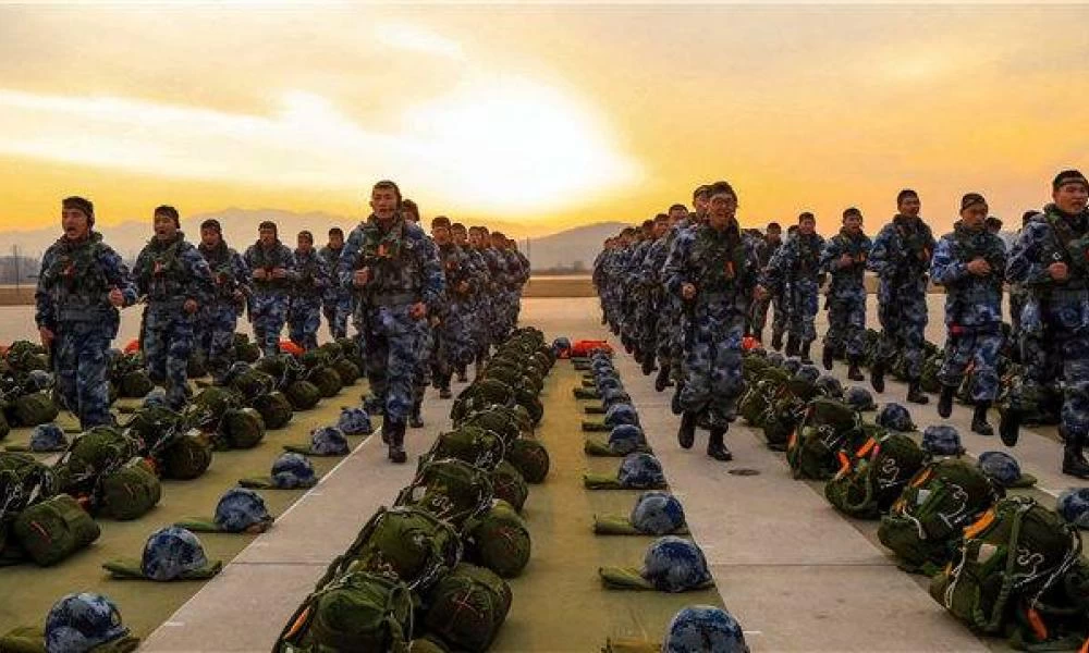 Έτσι προελαύνει η Κίνα στα...χωράφια των ΗΠΑ σε Μεσόγειο και Μέση Ανατολή